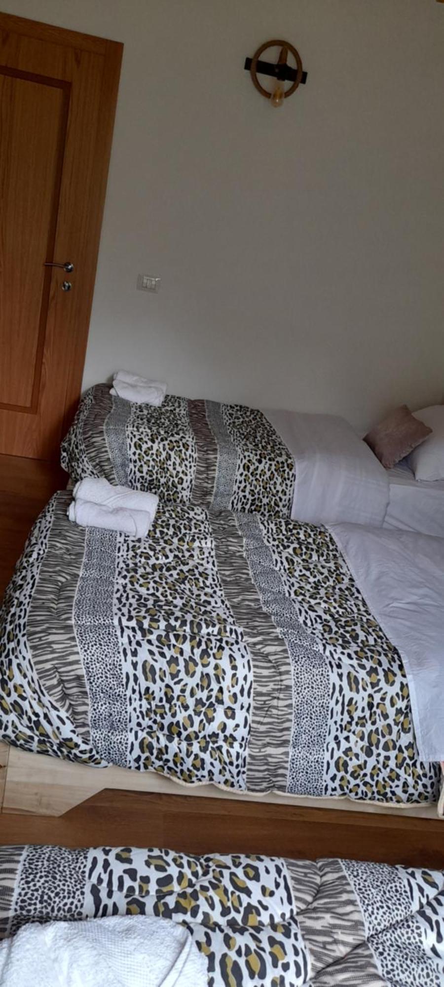 טת Guesthouse Dritan Tethorja חדר תמונה